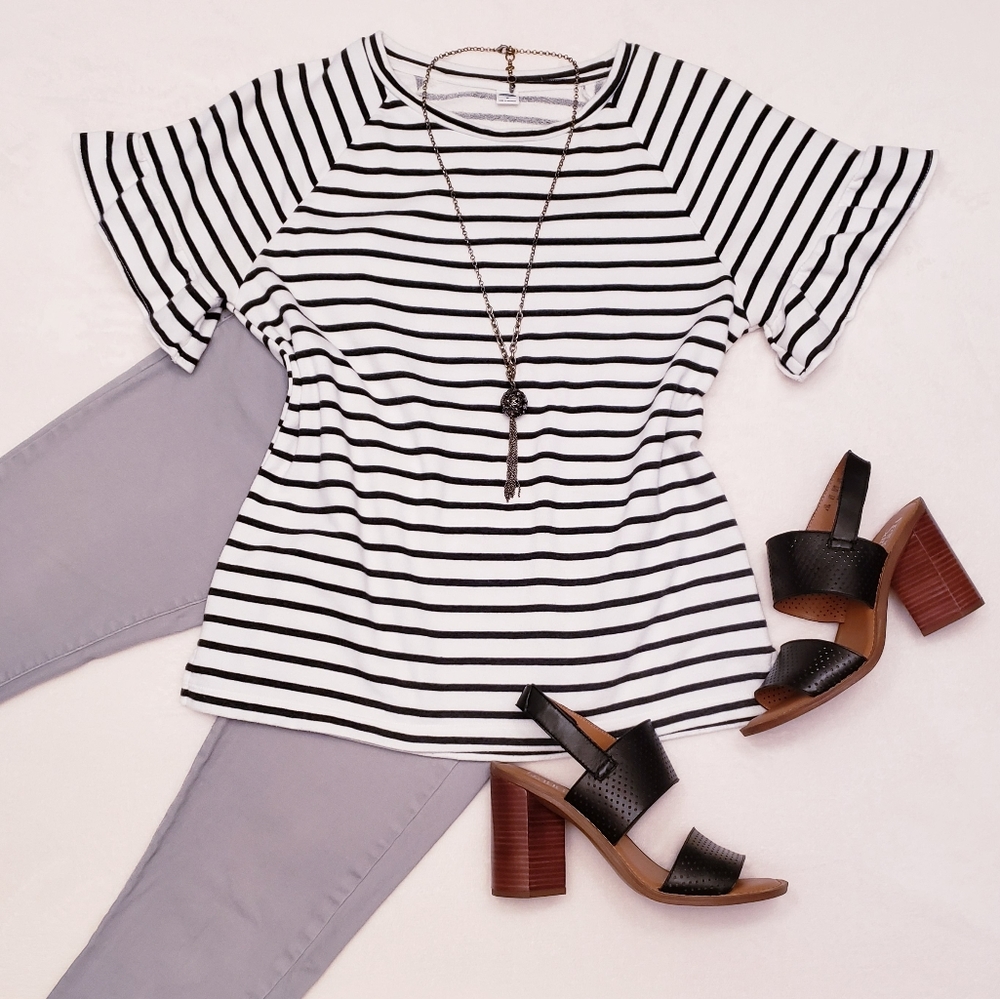 Old Navy Ruffle Sleeve Top